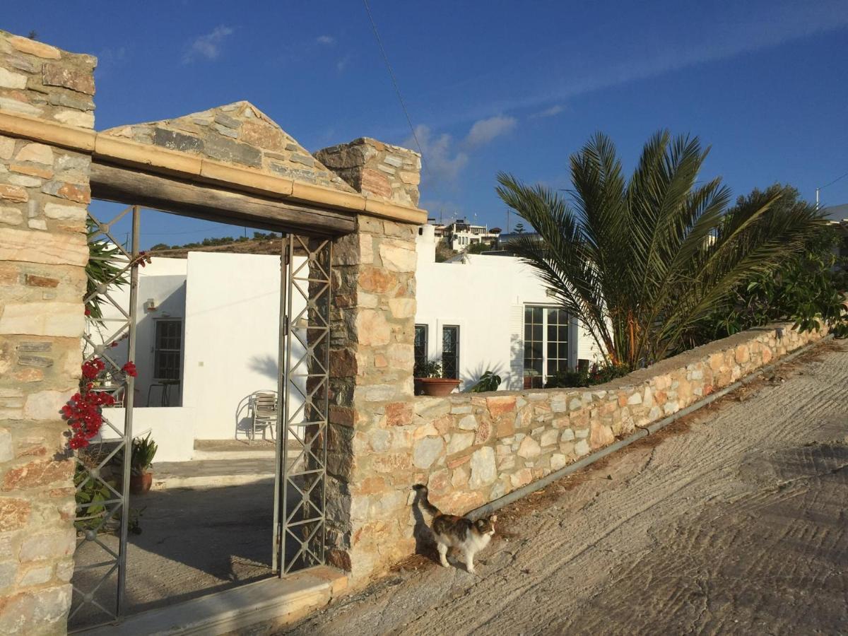 Syros Village Suites Vári Buitenkant foto
